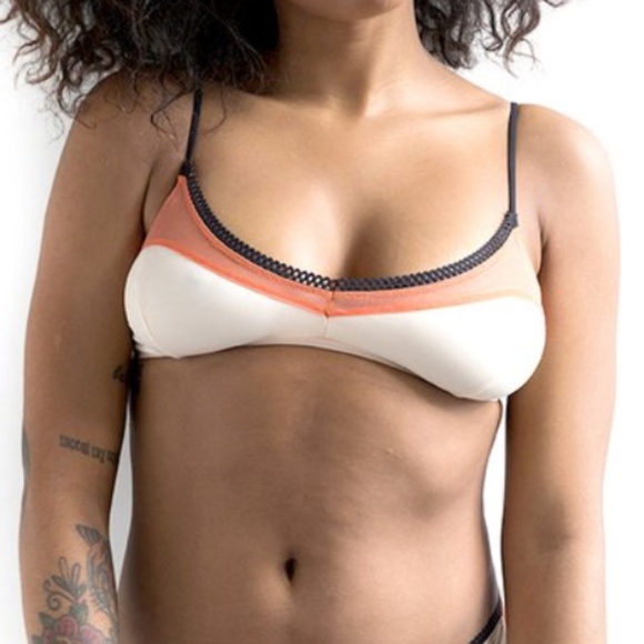 NWOT Lightweight Bralette w/Adjust Straps & Mesh - Picture 1 of 2